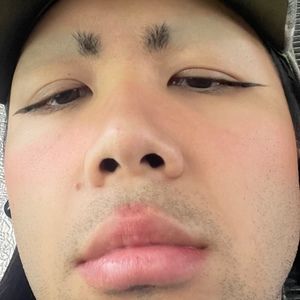 Meet your Posher, Brit